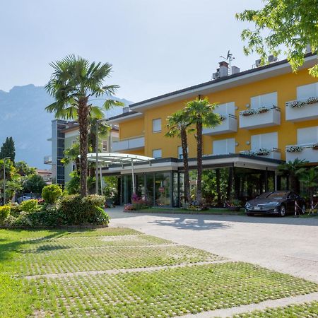 Appartamento Campagnola Mansardato Riva del Garda Exterior photo